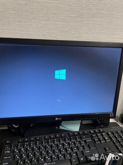 Монитор LG 19 дюймов