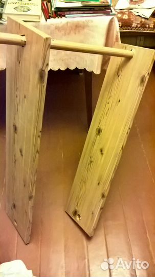 Стеллаж - для книг или какой-либо утвари