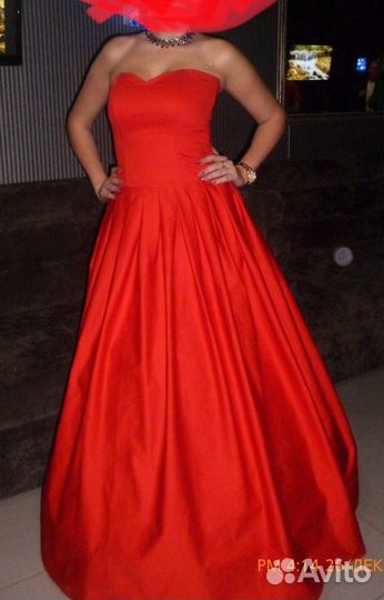 Платье вечернее