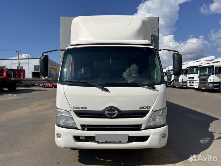 Hino 300 (Dutro), 2017