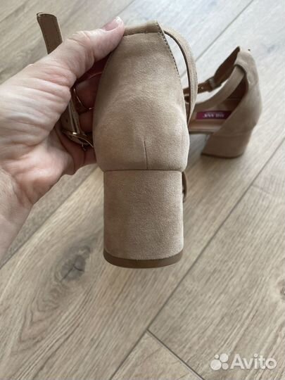 Босоножки Новые Натуральная замша