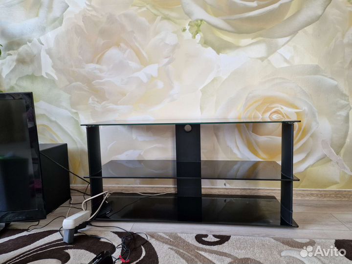 Полка под телевизор либо другое