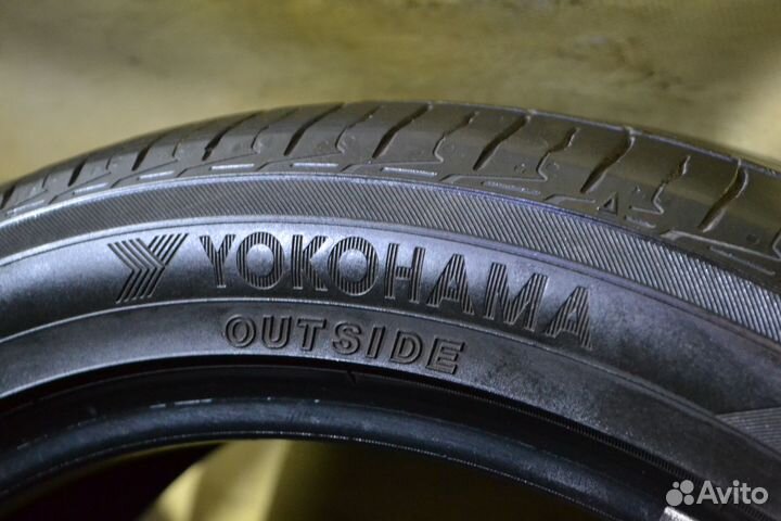 Yokohama Advan dB V552 215/45 R17