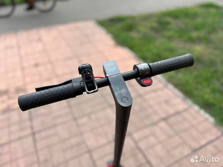 Электросамокат Xiaomi Mijia M365 Pro black