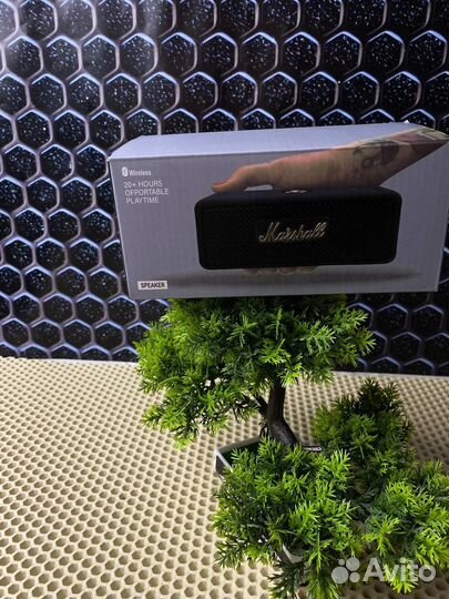 Портативная колонка Marshall Emberton