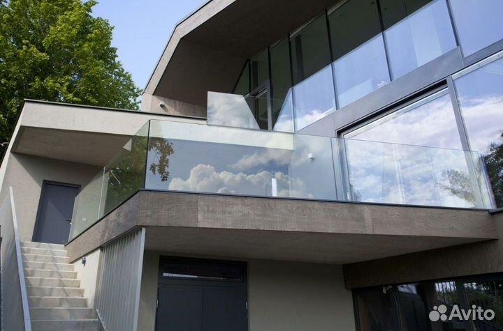 Ограждение для балкона из стекла