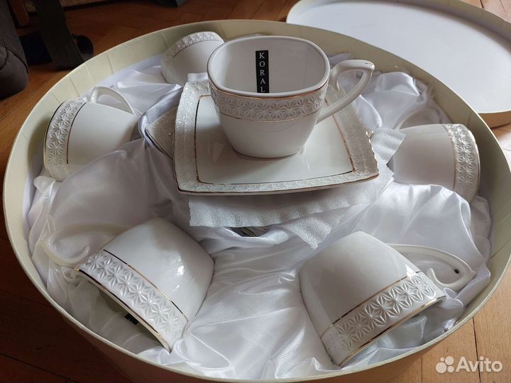 Чайный сервиз на 6 персон