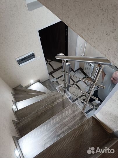 Перила на лестницу металлические