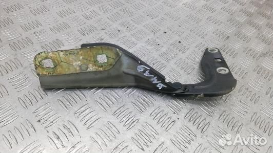 Петля капота porsche cayenne 1 (9MA09D502)