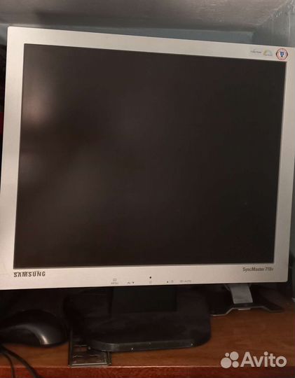 Монитор Samsung syncmaster 710v
