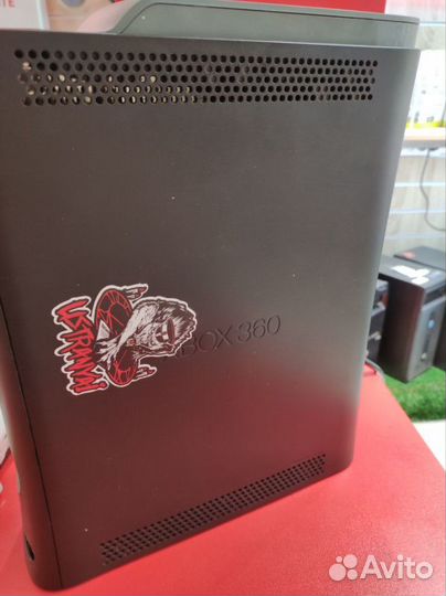 Игровая приставка Xbox 360