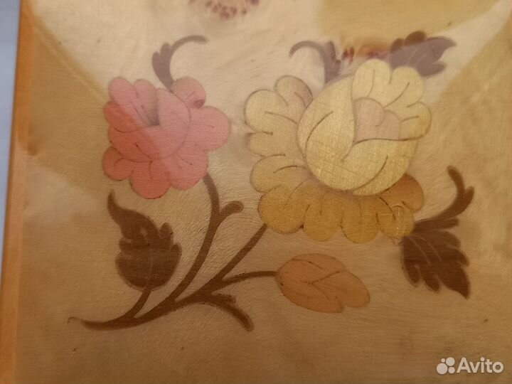 Старинная музыкальная шкатулка маркетри