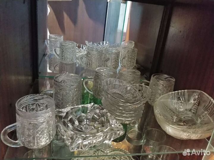 Посуда,хрусталь,тарелки