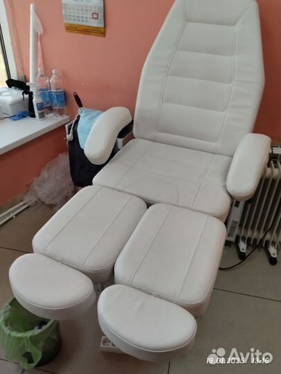 Продам педикюрное кресло