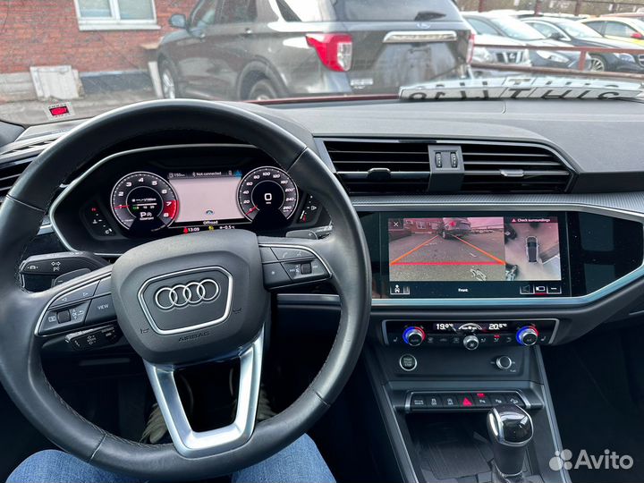 Audi Q3 2.0 AMT, 2021, 12 600 км