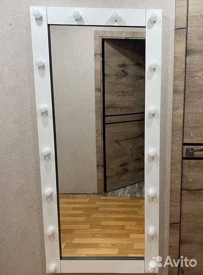 Гримерное зеркало