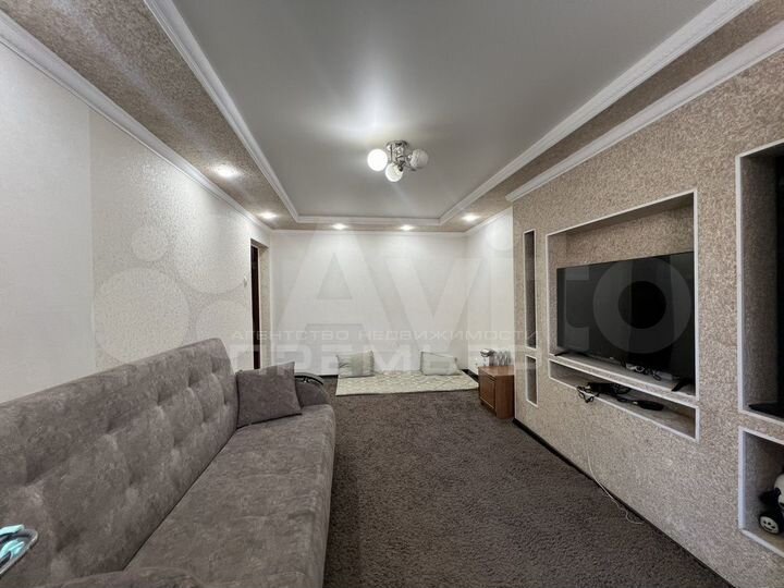 2-к. квартира, 43 м², 3/4 эт.