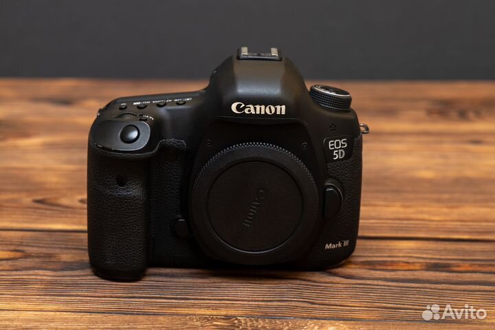 Фотоаппарат canon 5d mark III