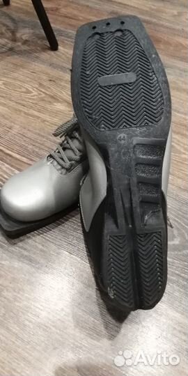 Ботинки лыжные