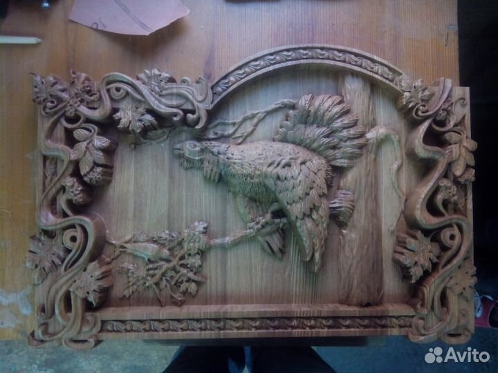 Панно из дерева