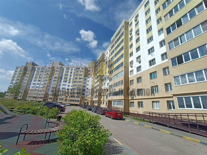 2-к. квартира, 54 м², 3/10 эт.
