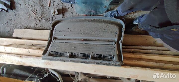 Полка багажника Renault Laguna 1