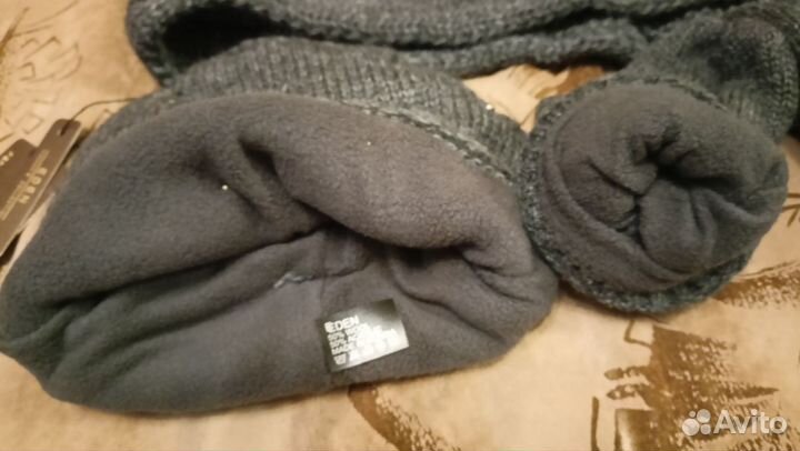 Комплект шапка, шарф, варежки новые