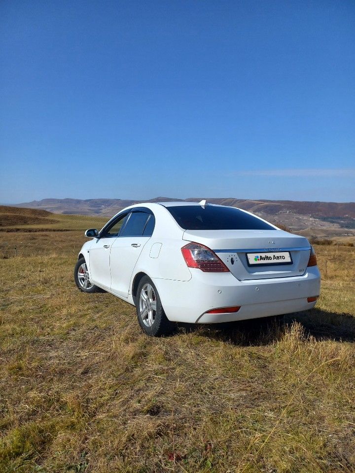 Geely Emgrand EC7: фото владельца