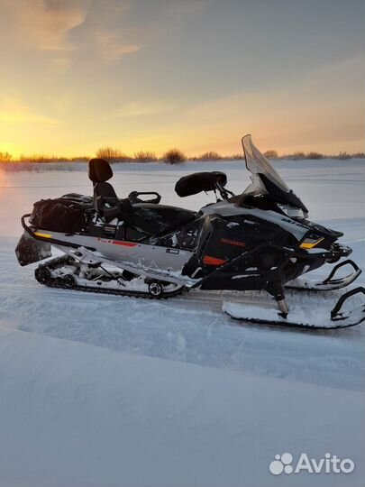Снегоход Ski-Doo skandic sport 600 EFI