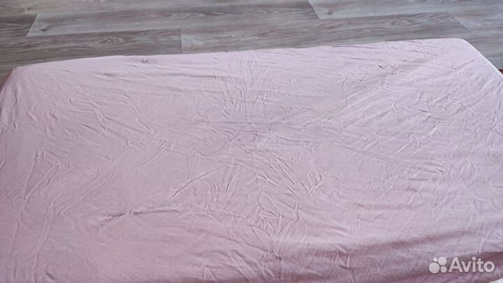 Простынь на резинке 120 60