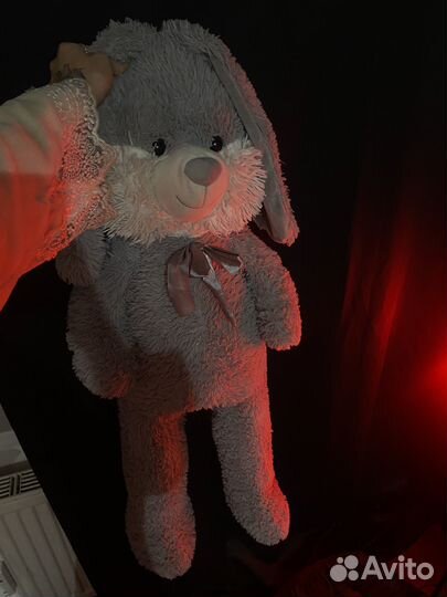 Плюшевая игрушка заяц