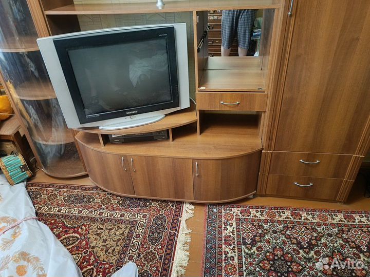 Стенка в гостиную со шкафом под тв бу