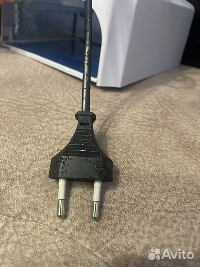 Лампа для ногтей