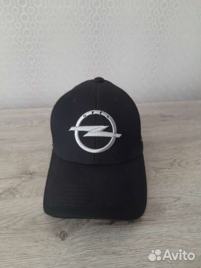 Бейсболка opel