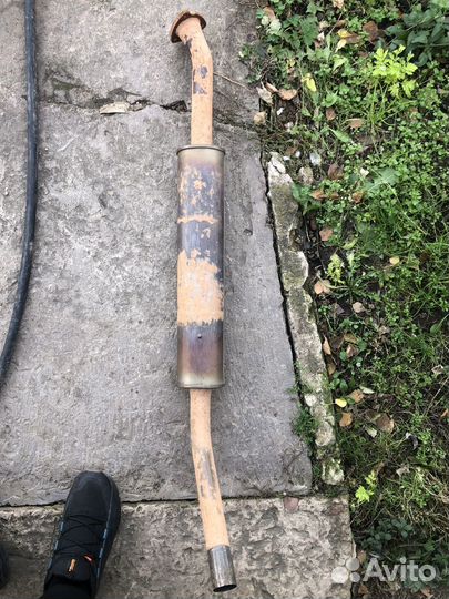 Резонатор нива урбан трех дверка