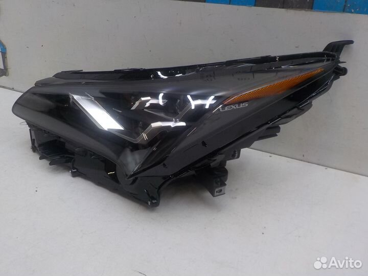 Фара левая Lexus NX200/NX200t/NX300/NX300h
