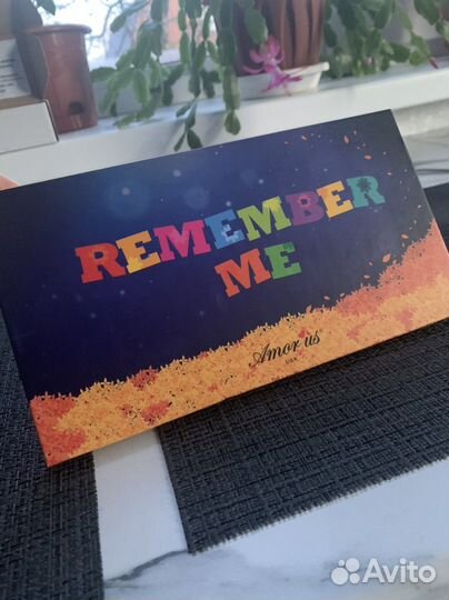 Тени для век remember me