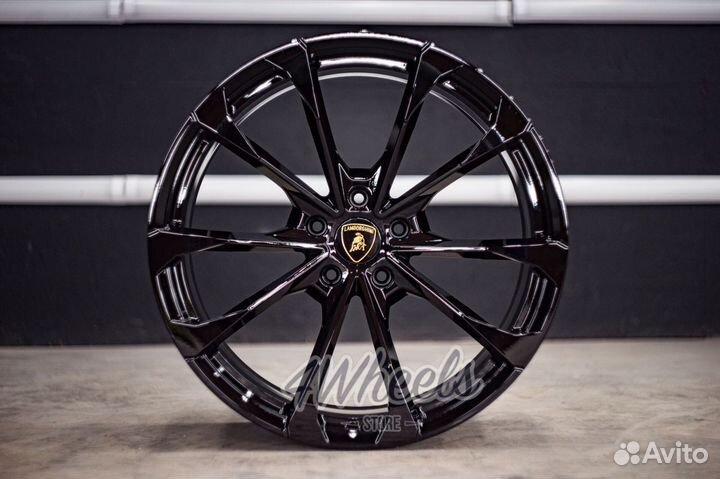 Кованые диски Lamborghini Urus R22