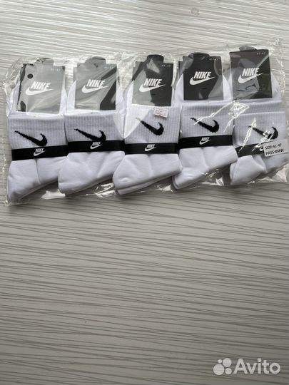 Носки nike высокие белые
