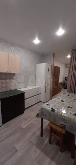 2-к. квартира, 60 м², 2/2 эт.