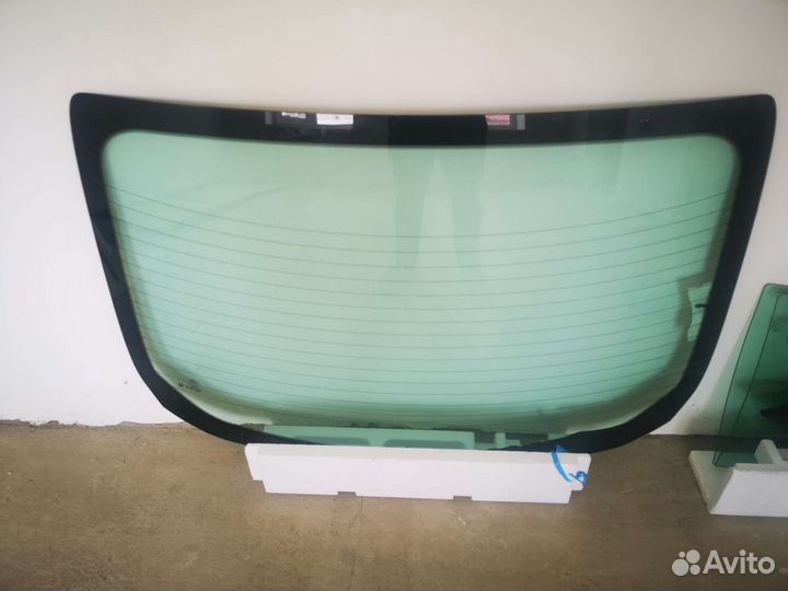 Стекла задние Ford focus 3