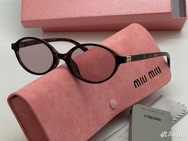 Солнечные очки miu