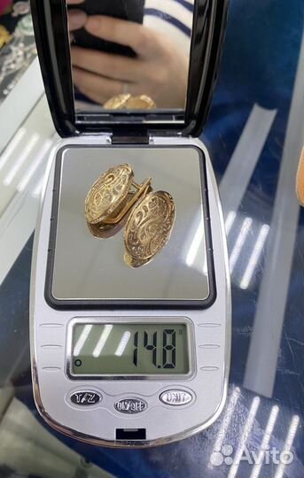 Золотые серьги