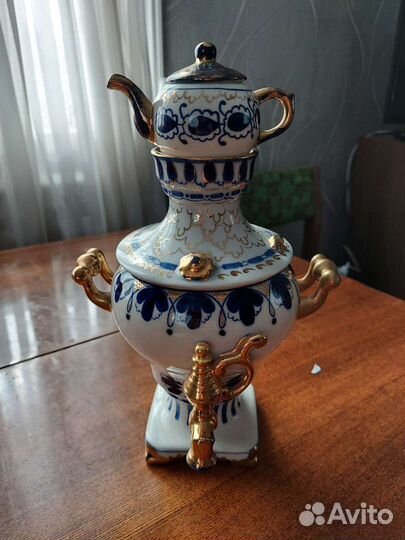Декаротивный Самовар гжель