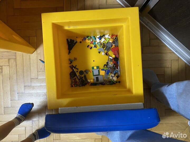 Стол и стул лего с ящиками для хранения