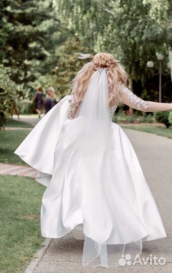 Свадебное платье