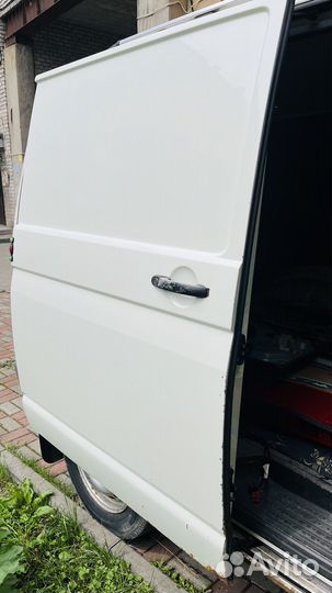 Кузовные детали на volkswagen т-5 2006 г