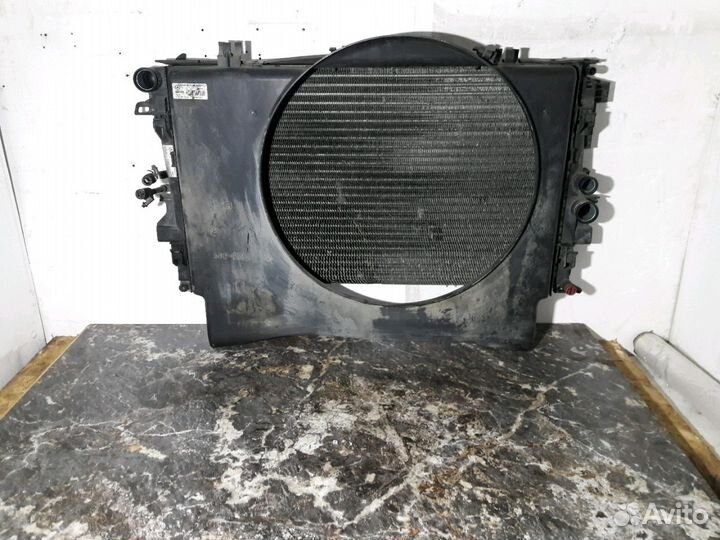 Радиатор охлаждения Mercedes Vito А6395010401