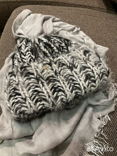 Шапка Coccinelle