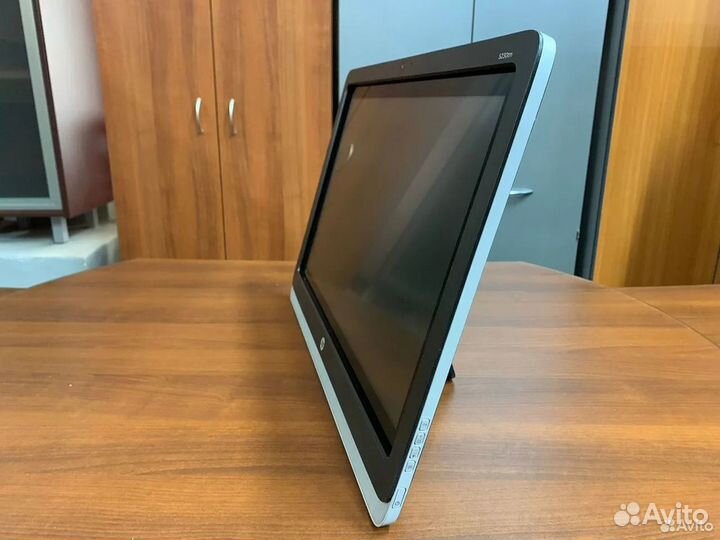 Монитор HP тачскрин и встроенная веб камера